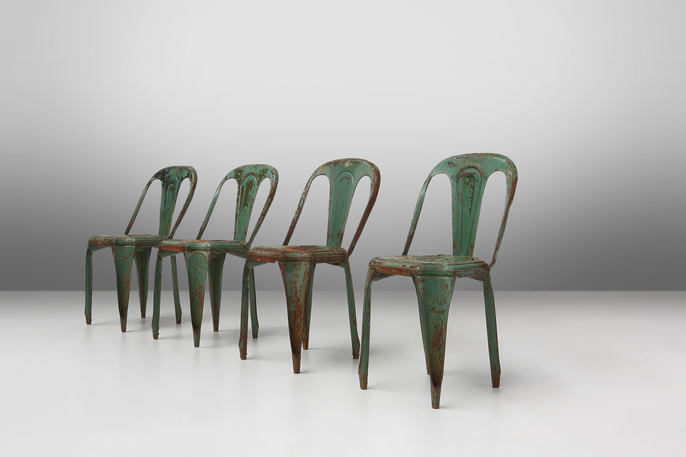 Set of 4 original vintage Tolix model A chairs, France 1950sthumbnail